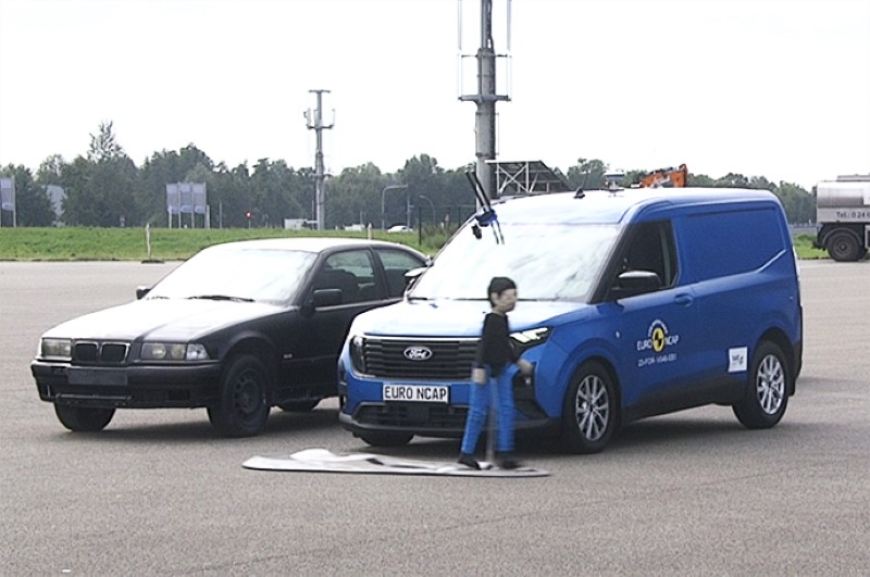 ford-transit-courier