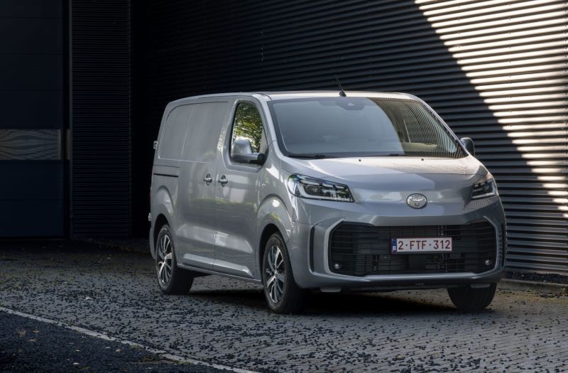 toyota-proace