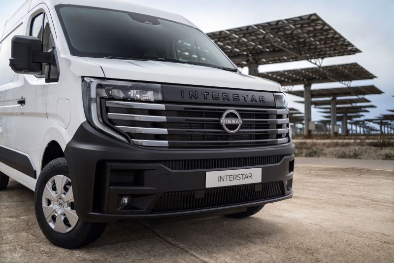 nissan-interstar