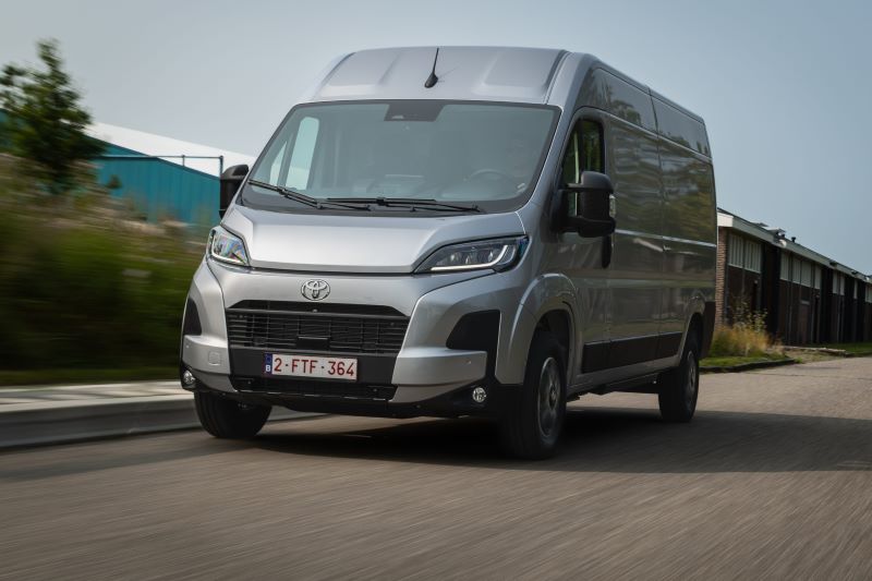 toyota-proace-max