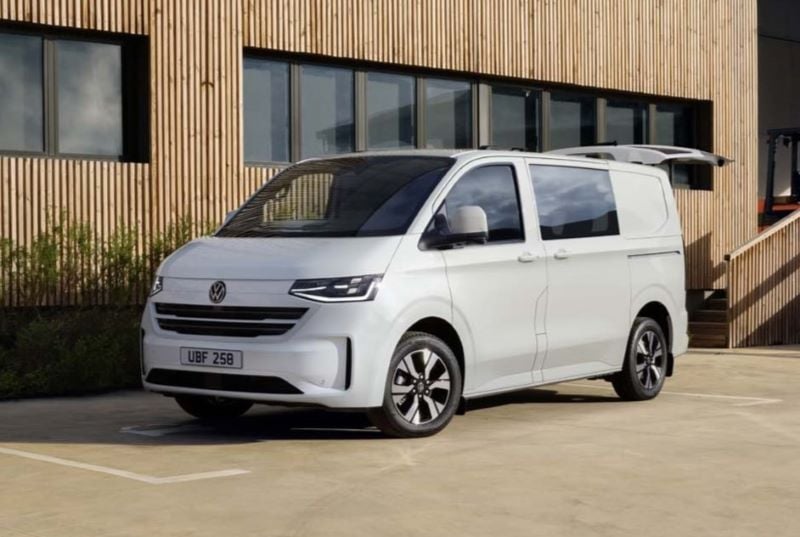 Volkswagen Transporter Kombi Adds Crew Van To New-Gen Range