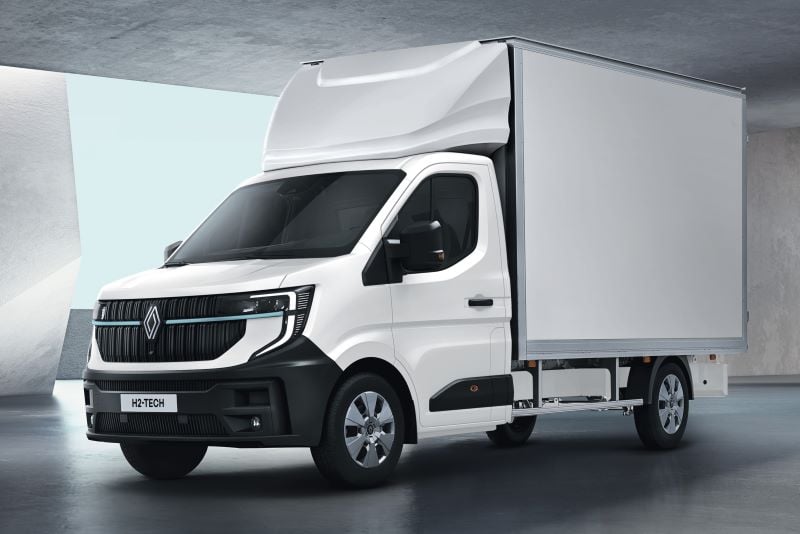 renault-master-luton-van