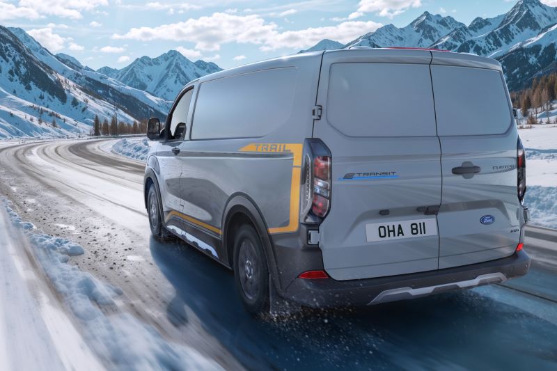 ford-e-transit-custom-awd