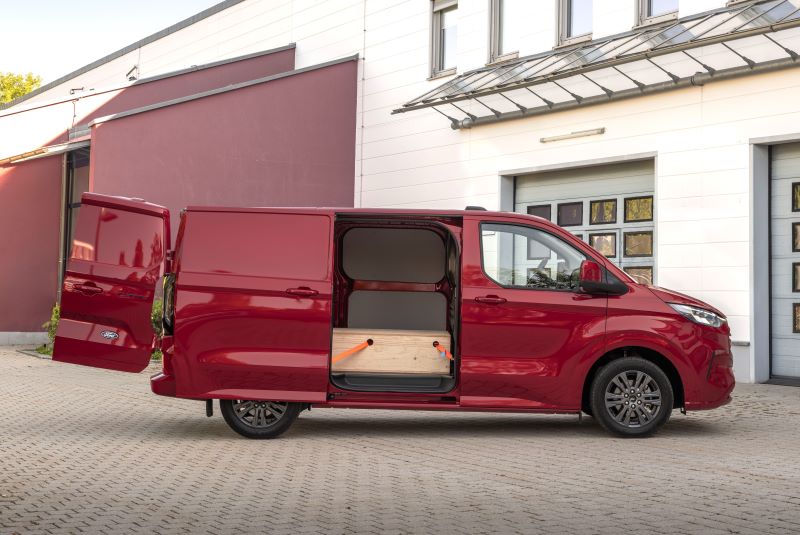 ford-transit-custom