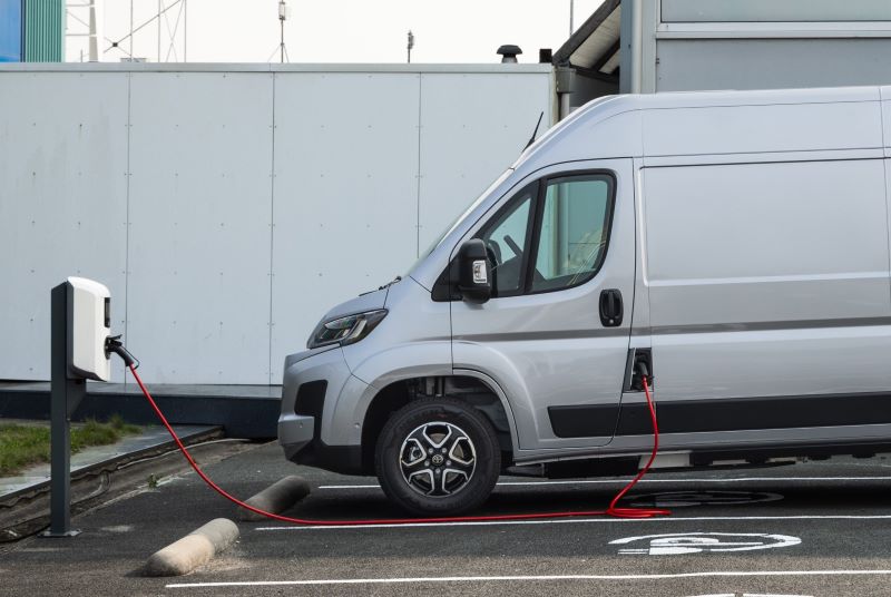 toyota-proace-max-electric