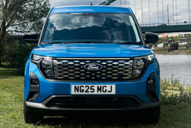 ford-transit-e-courier