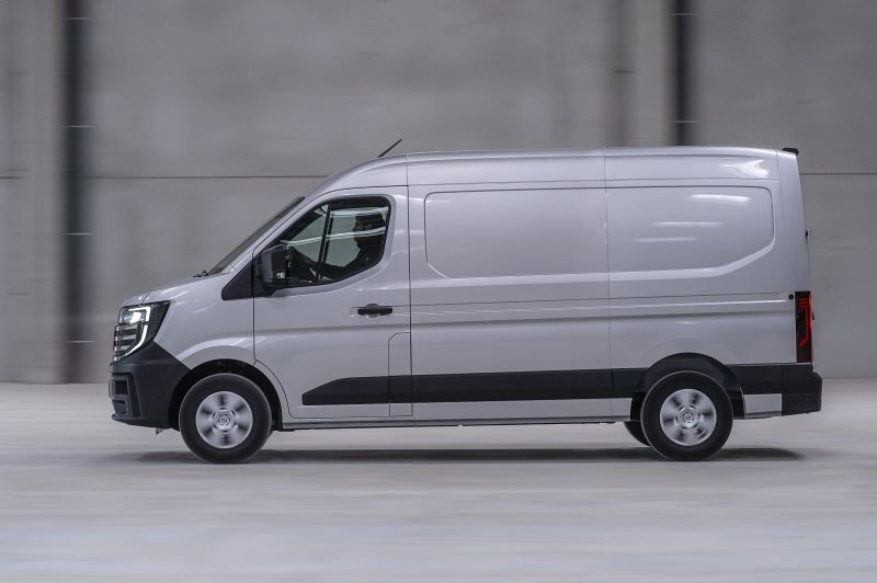 nissan-interstar