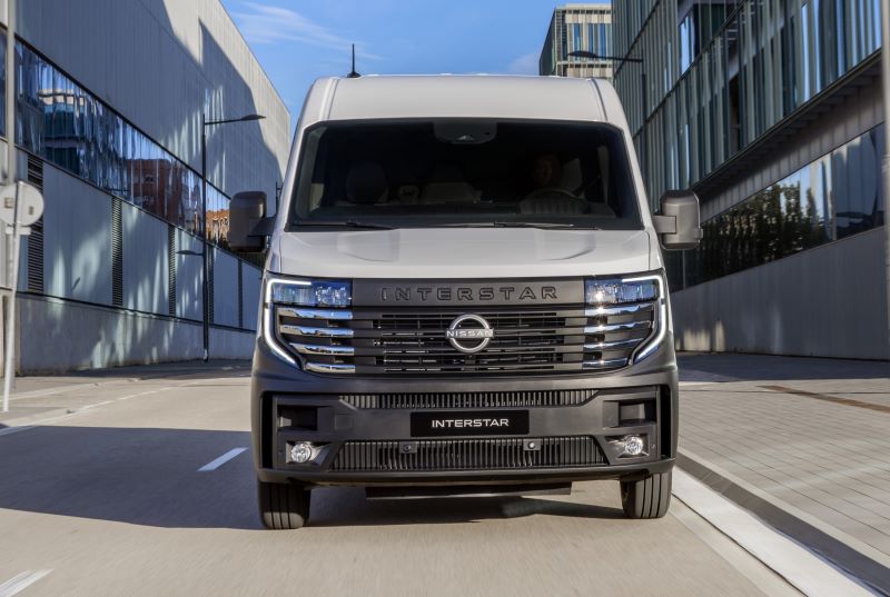 nissan-interstar