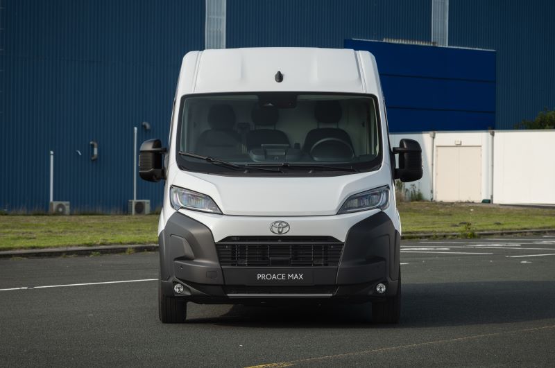 toyota-proace-max