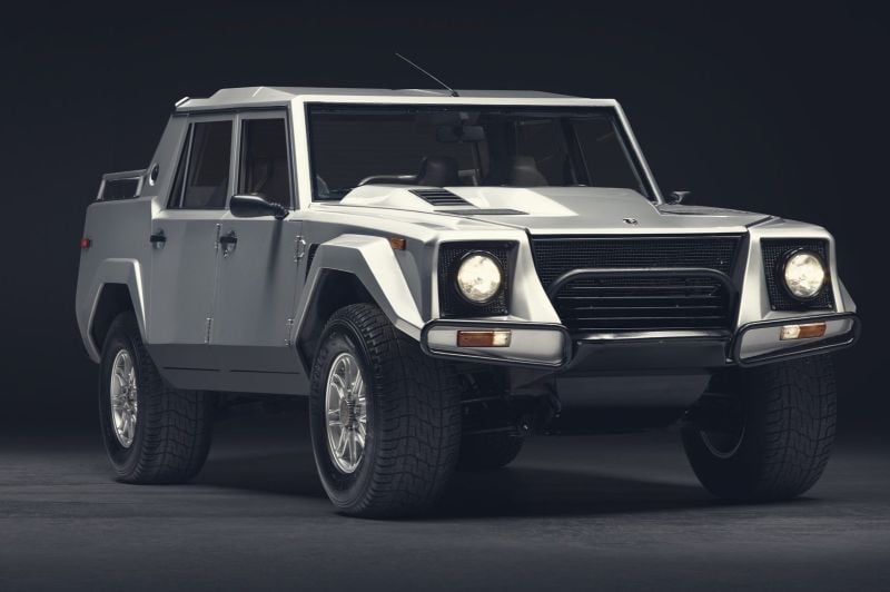 lamborghini-lm002