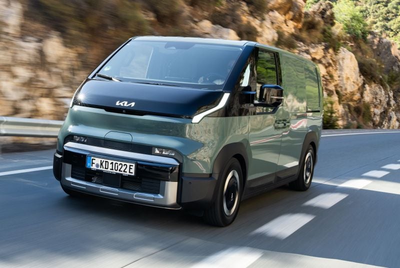 Kia PV5 Lands Prestigious International Van of The Year 2026 Title