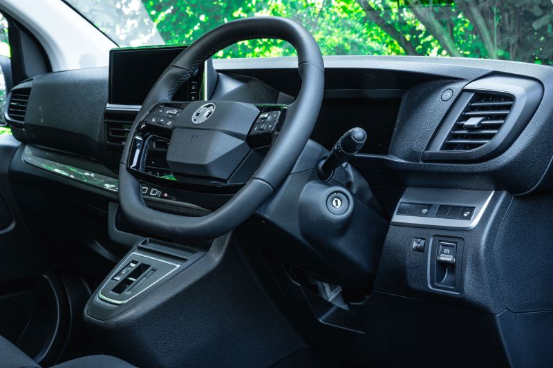 vauxhall-vivaro